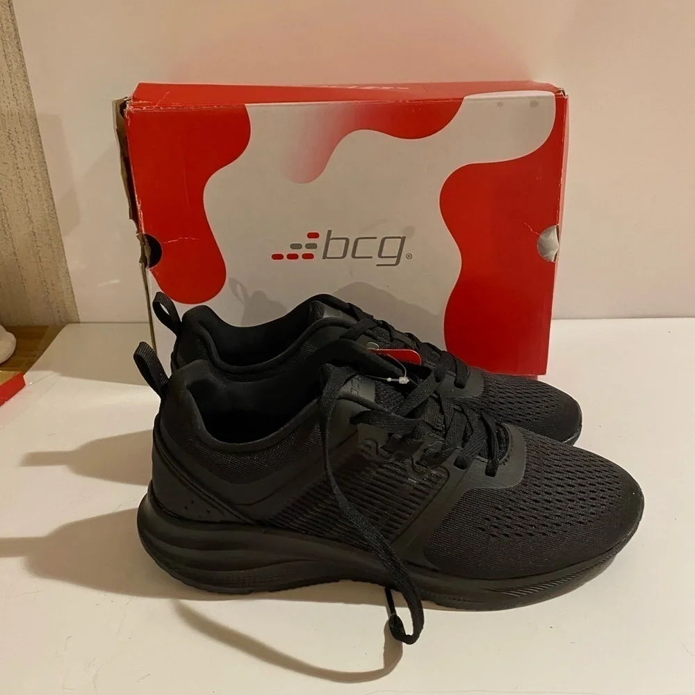 BCG Men’s Outracer Black Sneakers 7.5 (IC)
